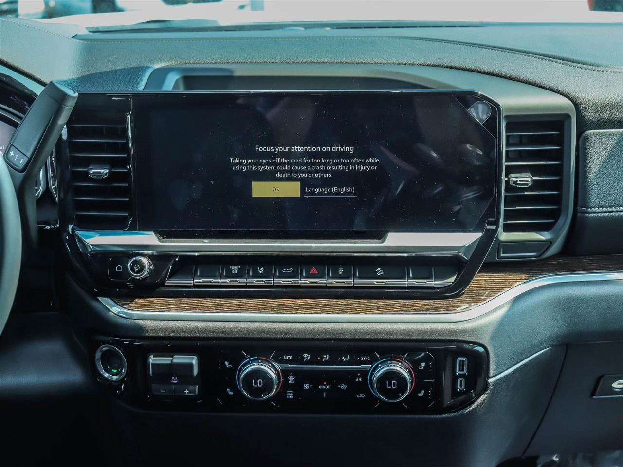 2025 GMC SIERRA 2500HD 4WD Crew Cab Standard Box SLE Photo