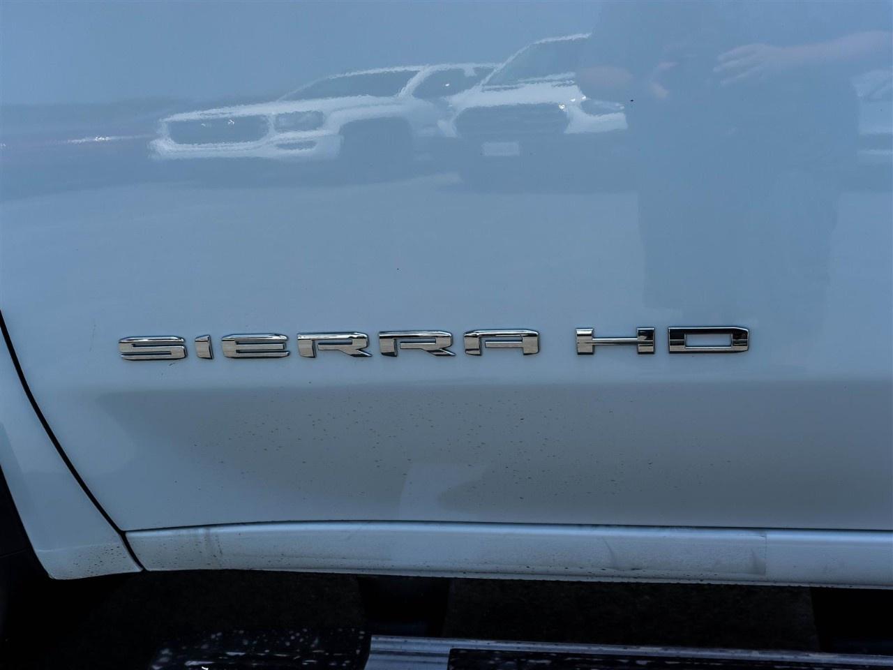 2025 GMC SIERRA 2500HD 4WD Crew Cab Standard Box SLE Photo