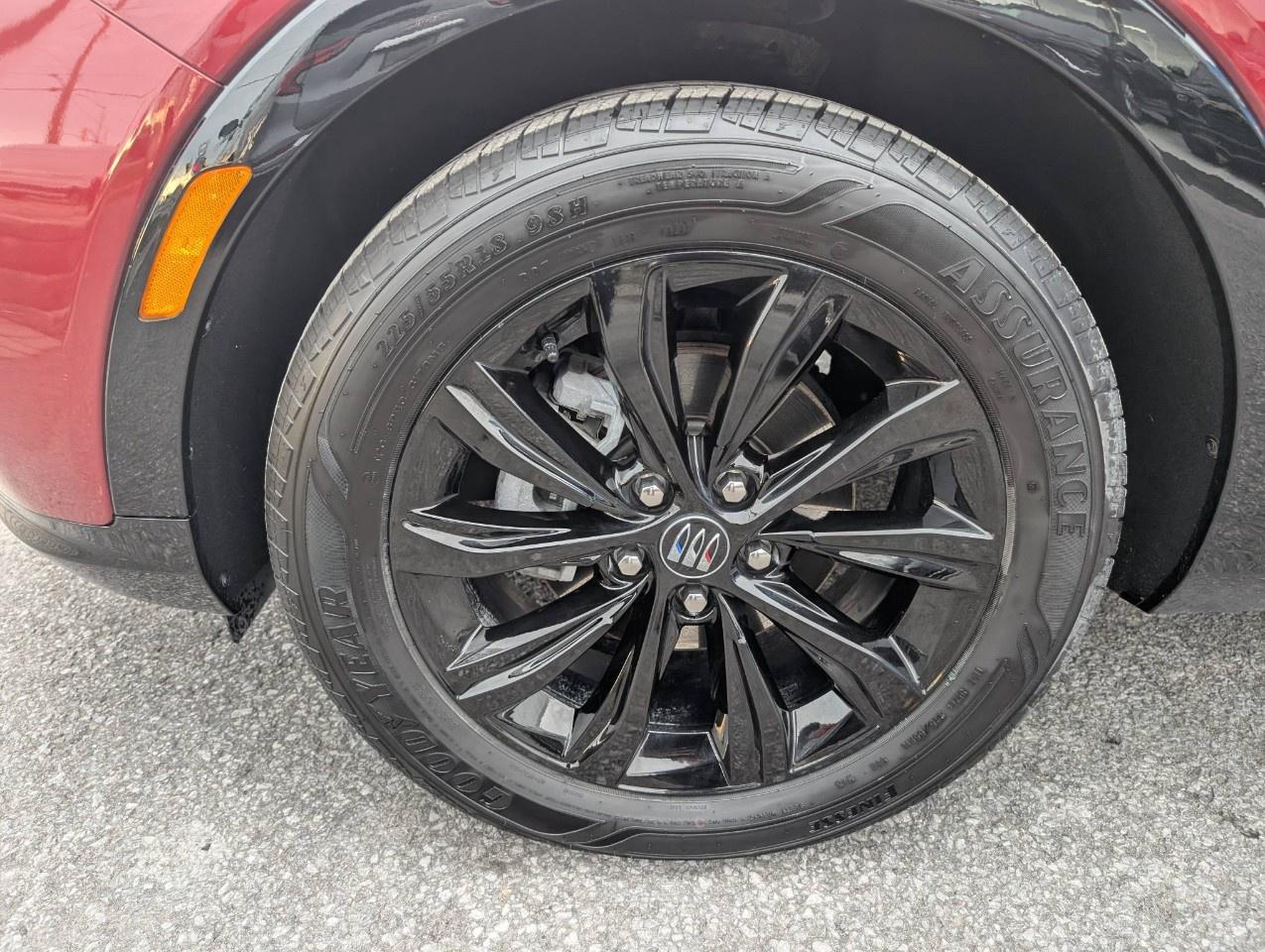 2024 Buick Envista FWD 4dr Sport Touring Photo