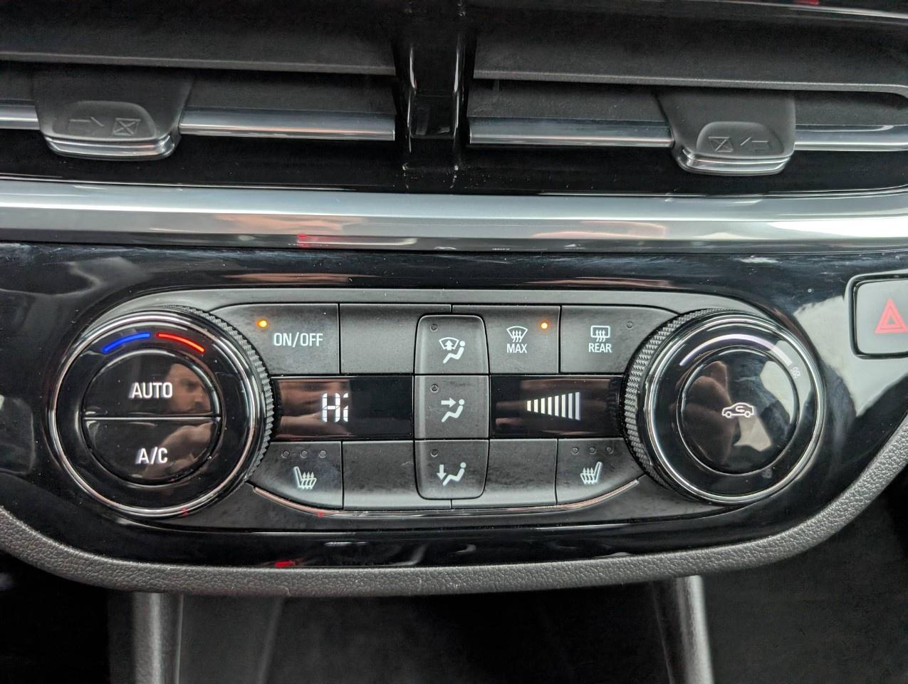 2024 Buick Envista FWD 4dr Sport Touring Photo