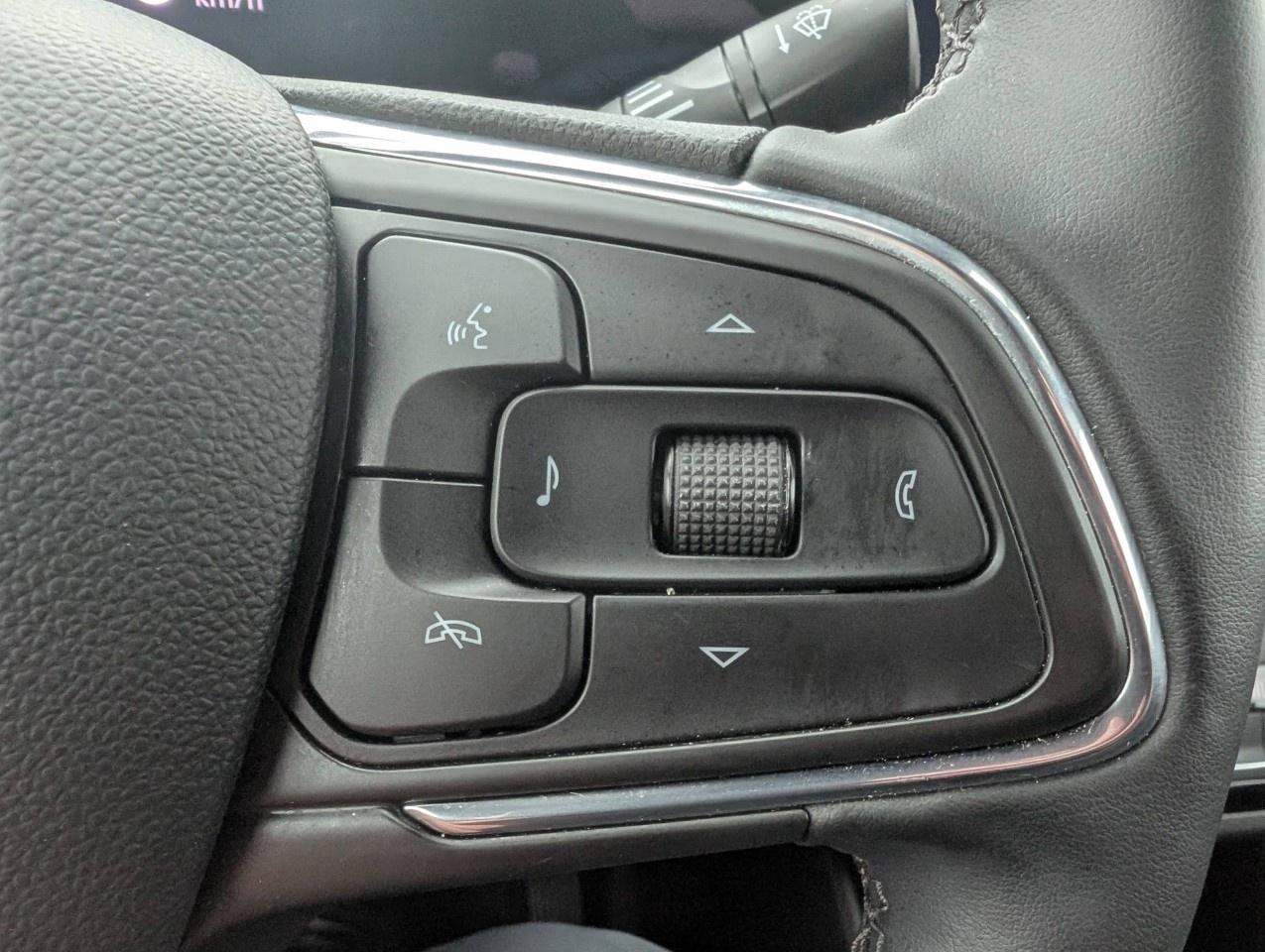 2024 Buick Envista FWD 4dr Sport Touring Photo