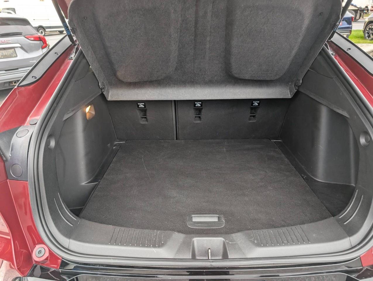 2024 Buick Envista FWD 4dr Sport Touring Photo