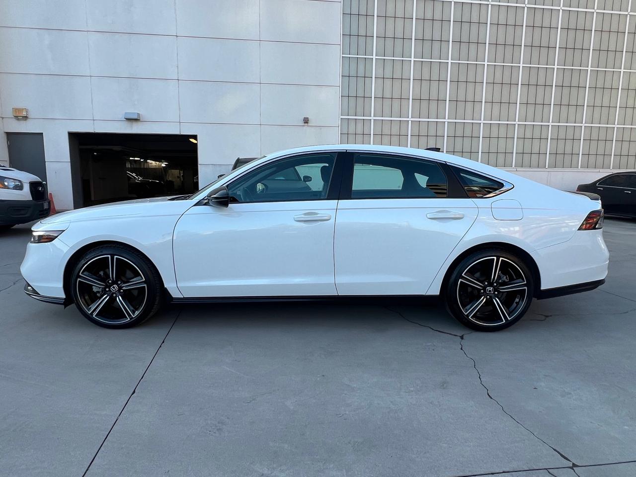 2024 Honda Accord Hybrid Sport 4dr Sedan Photo2