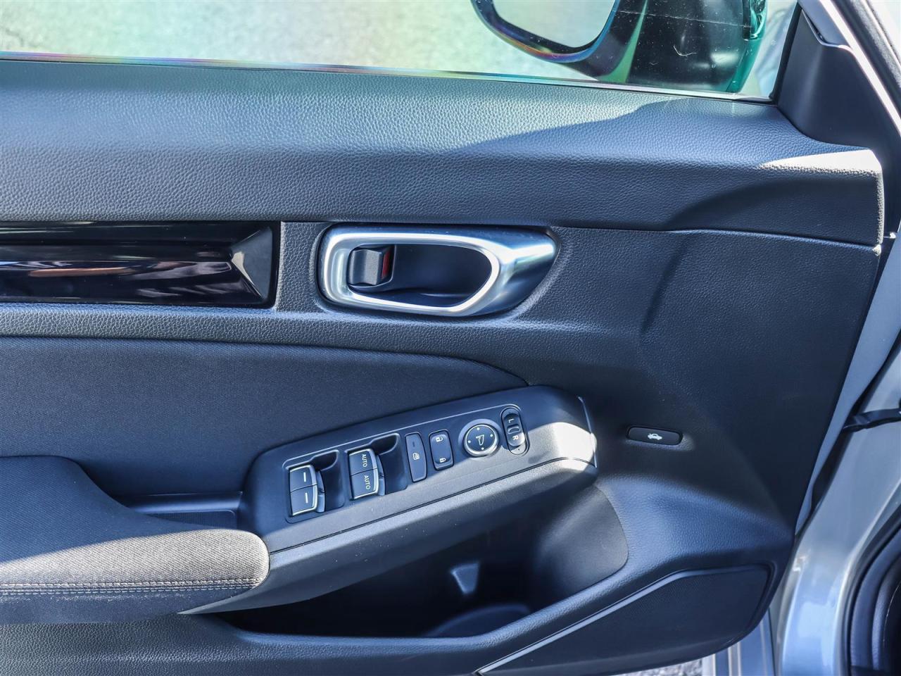 2025 Honda Civic Hybrid  Photo