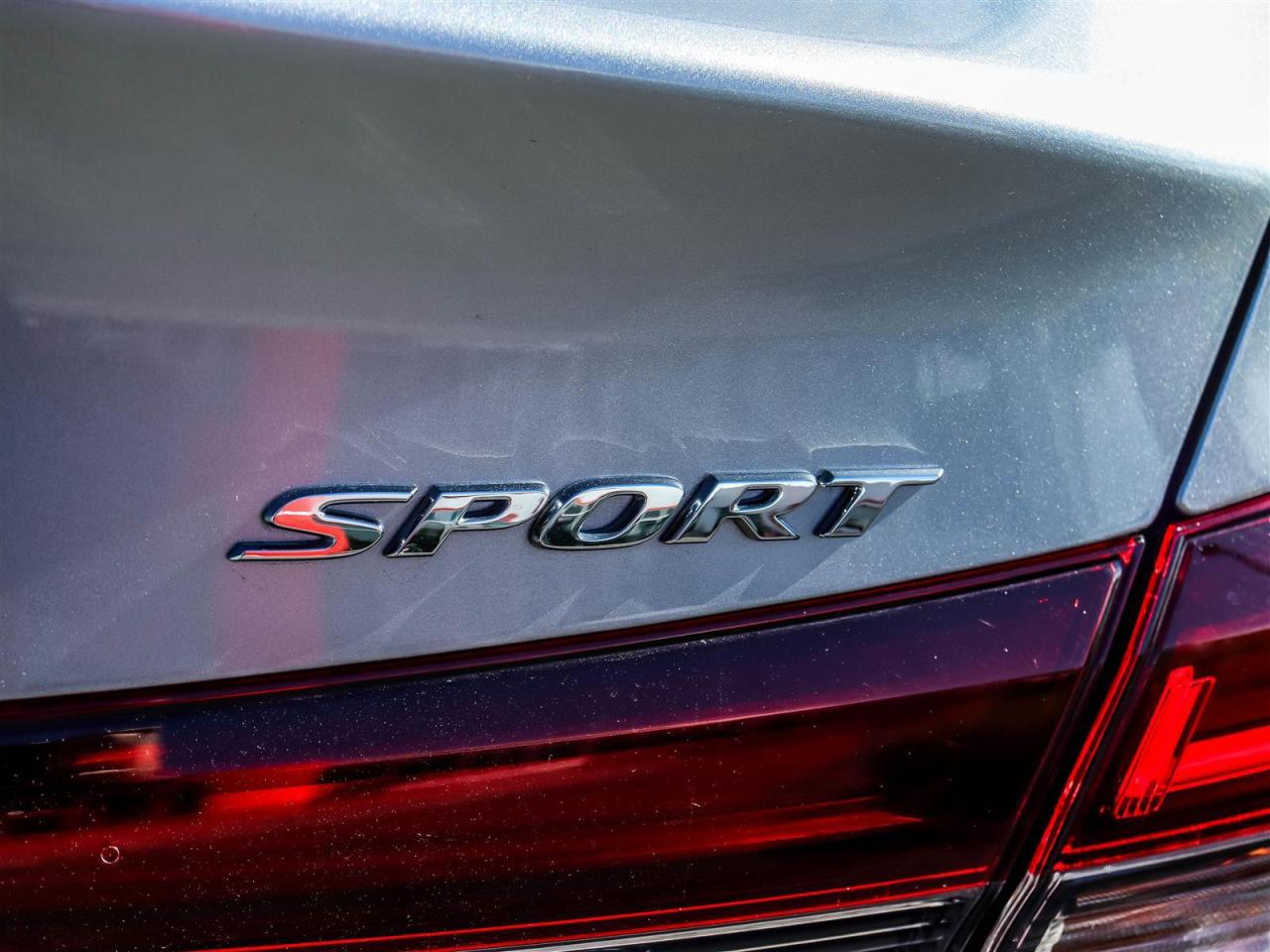 2025 Honda Civic Hybrid  Photo