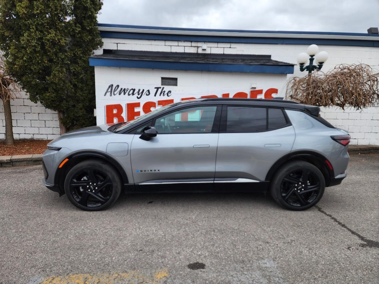 2025 Chevrolet Equinox EV RS 4dr Photo4