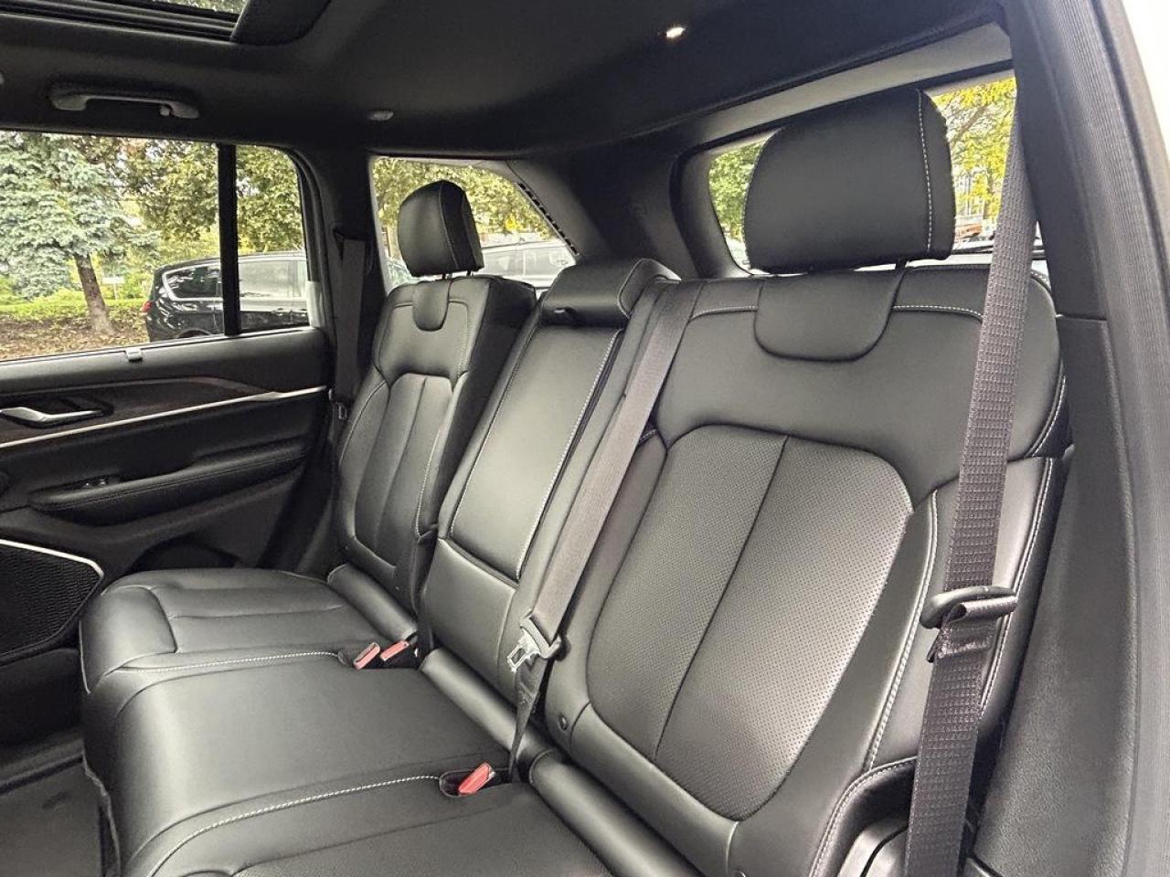 2025 Jeep Grand Cherokee Limited 4dr 4x4 Photo