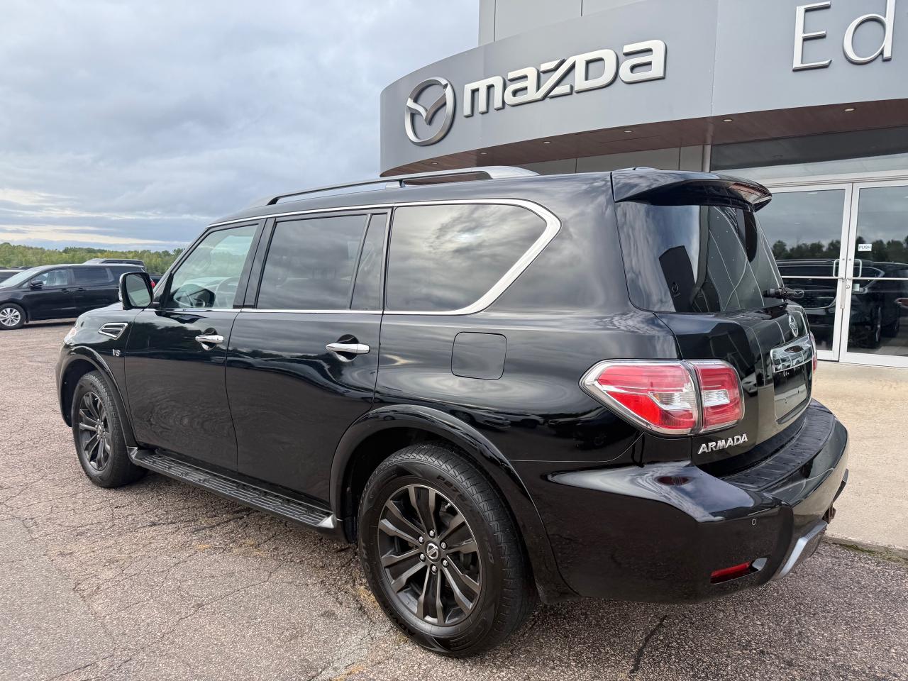 2019 Nissan Armada Platinum (A7) 4dr 4x4 Photo