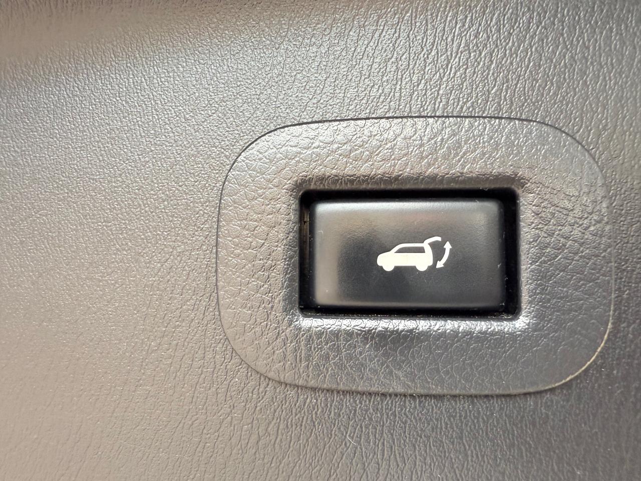 2019 Nissan Armada Platinum (A7) 4dr 4x4 Photo