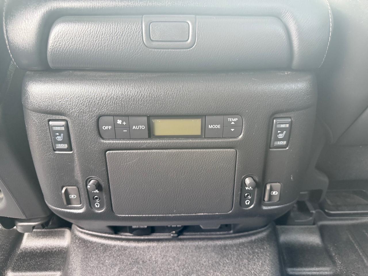 2019 Nissan Armada Platinum (A7) 4dr 4x4 Photo