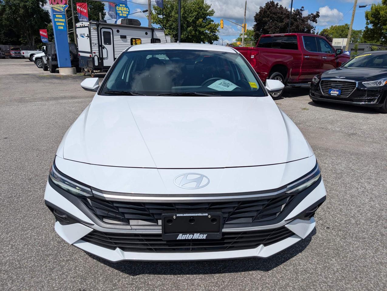 2024 Hyundai Elantra ESSENTIAL 4DR SEDAN Photo