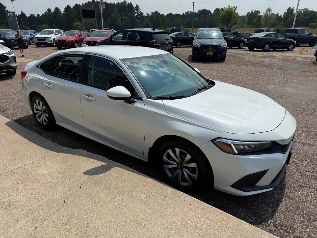 2022 Honda Civic LX 4dr Sedan Photo