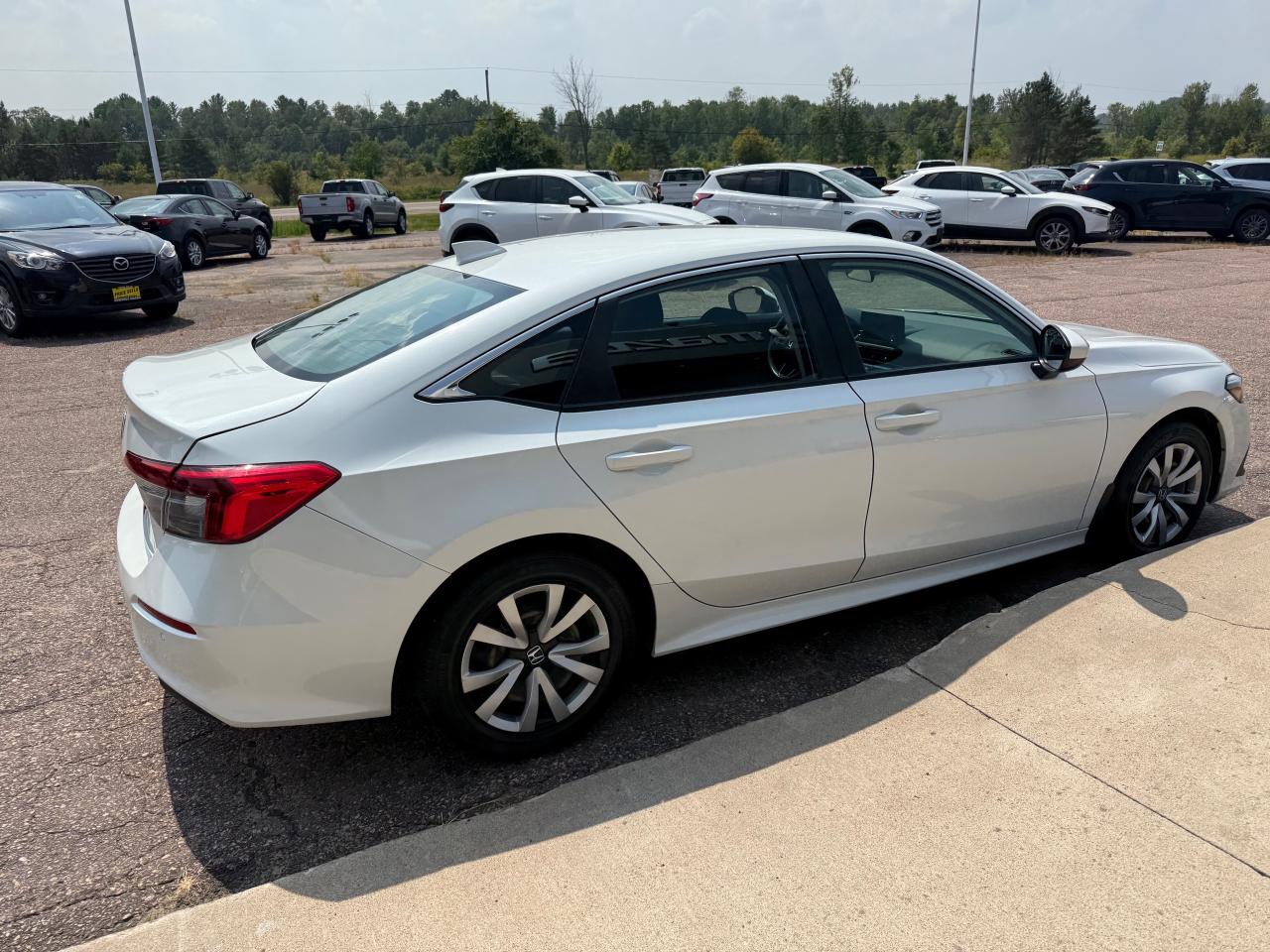 2022 Honda Civic LX 4dr Sedan Photo