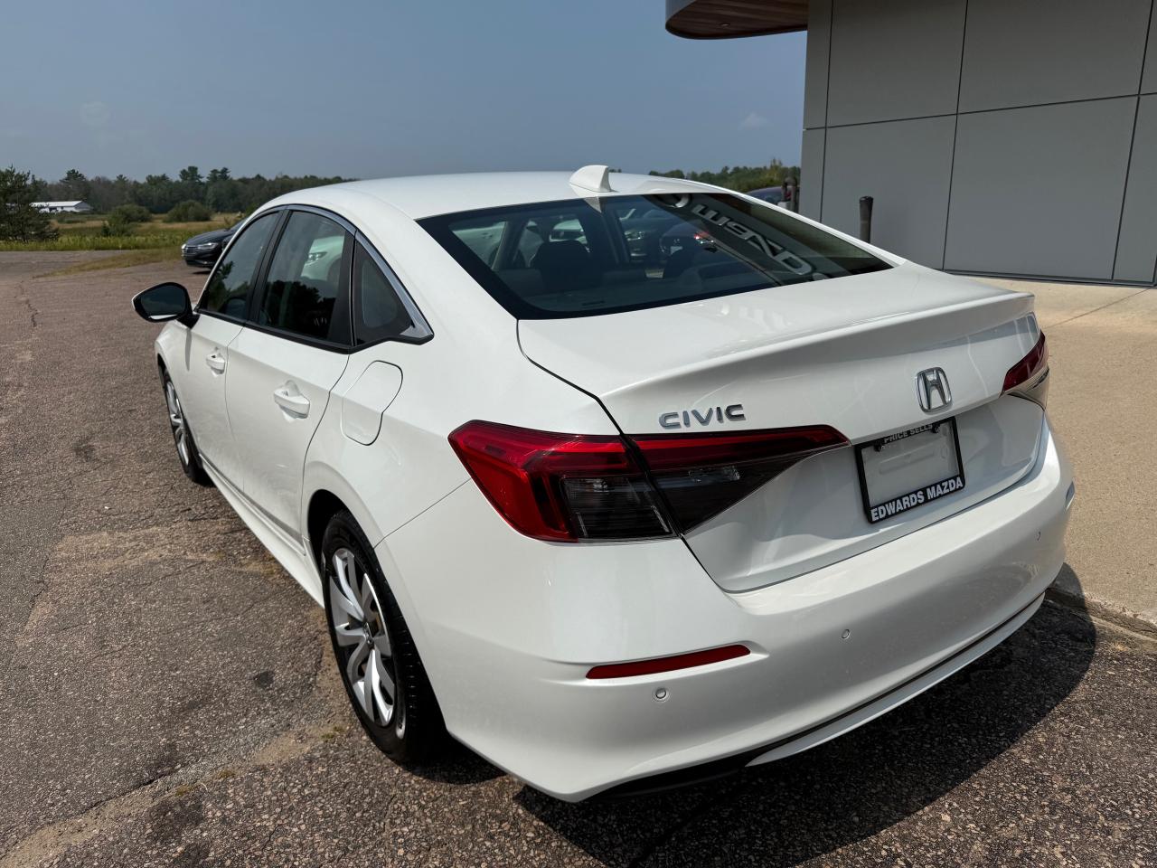 2022 Honda Civic LX 4dr Sedan Photo