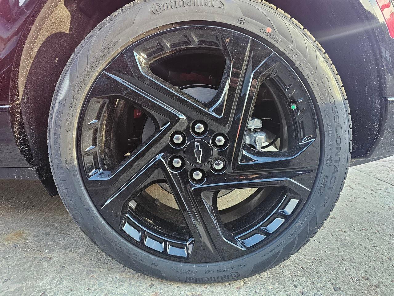 2025 Chevrolet Equinox EV 4dr RS Photo