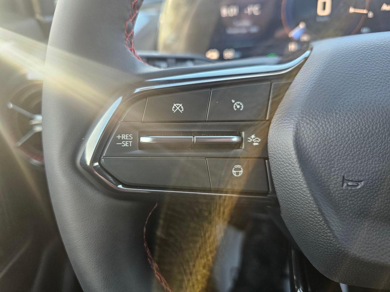 2025 Chevrolet Equinox EV 4dr RS Photo