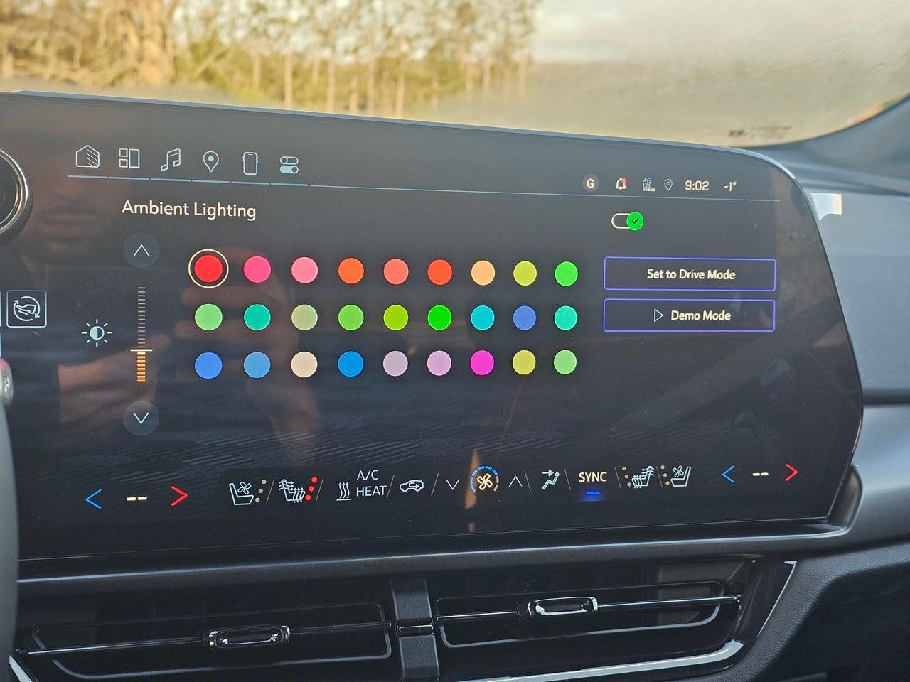 2025 Chevrolet Equinox EV 4dr RS Photo