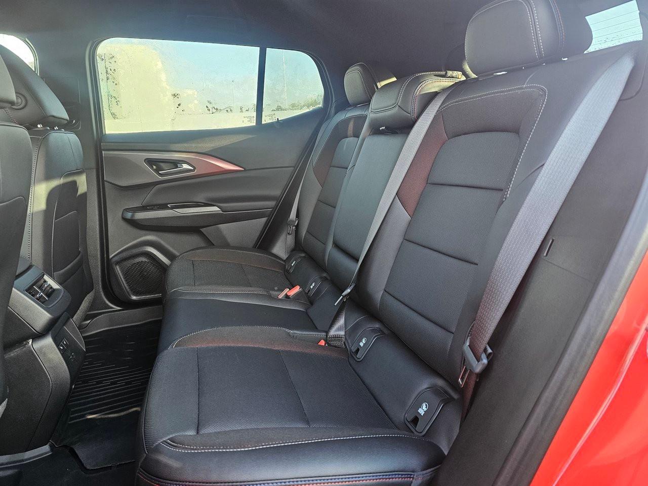 2025 Chevrolet Equinox EV 4dr RS Photo