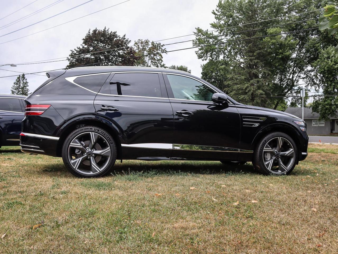 2025 Genesis GV80 3.5T PRE W/TECH PKG  Photo2