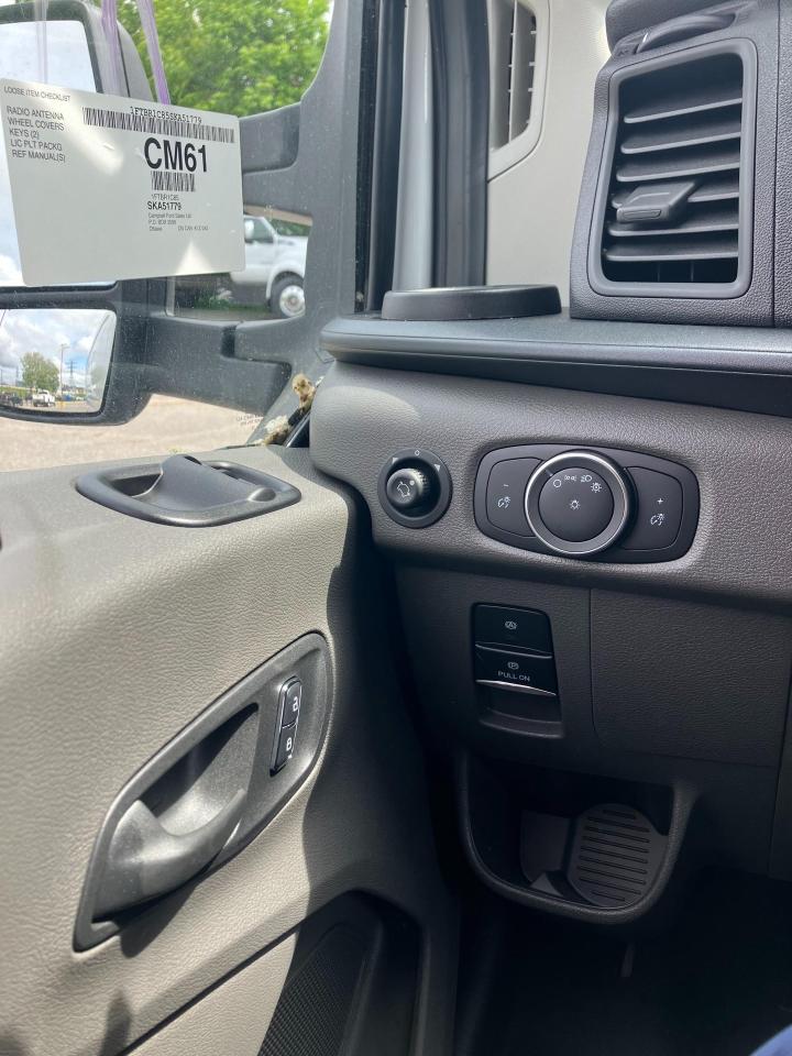 2025 Ford Transit-250 Cargo Base Rear-Wheel Drive Medium Roof Van 148 in. WB Photo