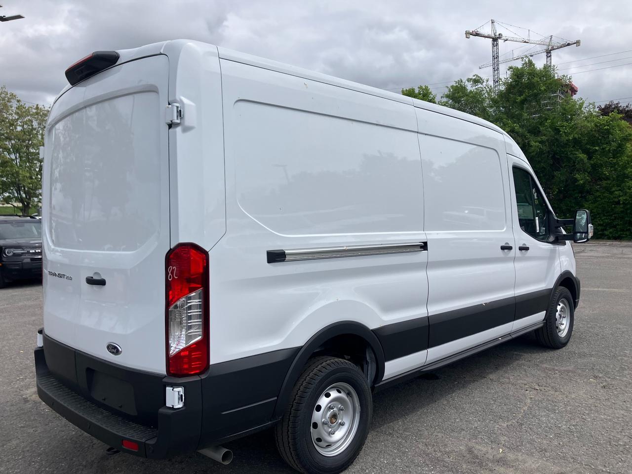2025 Ford Transit-250 Cargo Base Rear-Wheel Drive Medium Roof Van 148 in. WB Photo