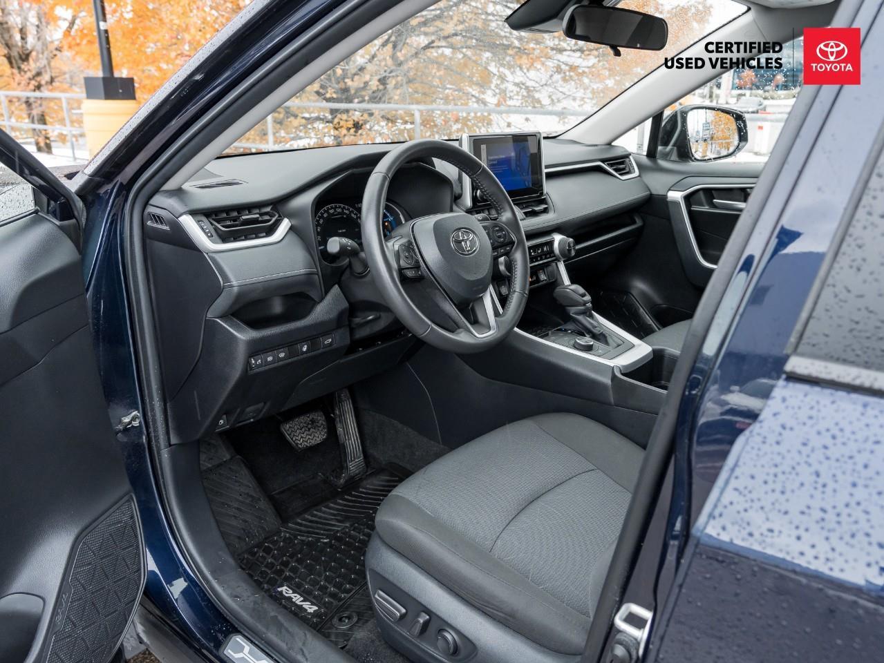 2024 Toyota RAV4 Hybrid XLE 4dr All-Wheel Drive Photo