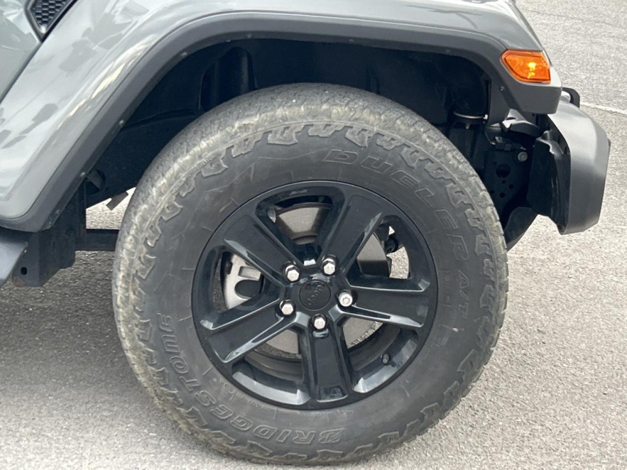 2023 Jeep Wrangler SAHARA 4DR 4X4 Photo