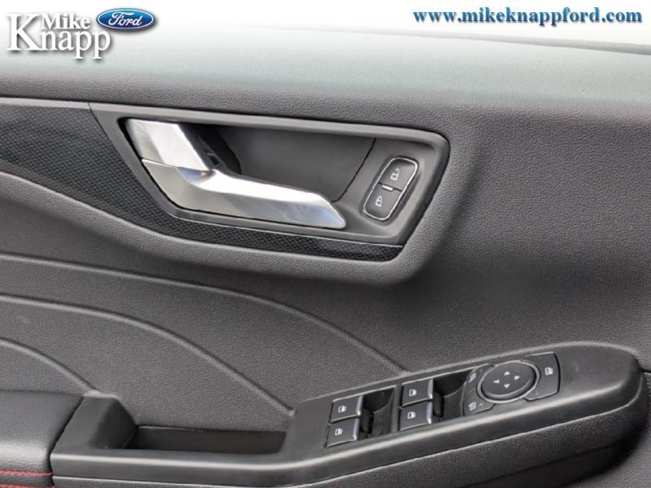 2025 Ford Escape ST-Line Photo