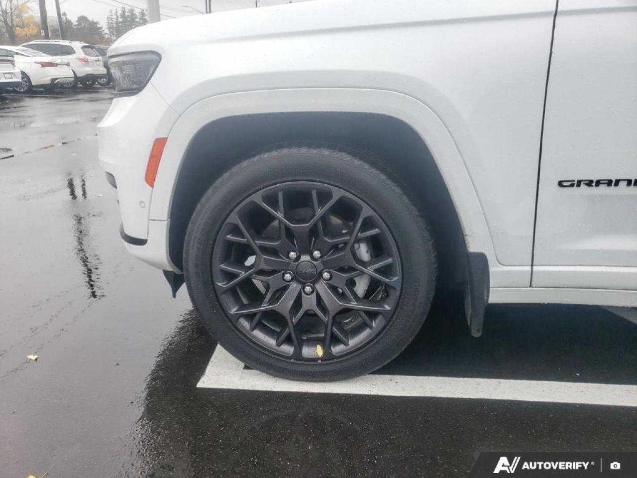 2024 Jeep Grand Cherokee L Summit 4dr 4x4 Photo