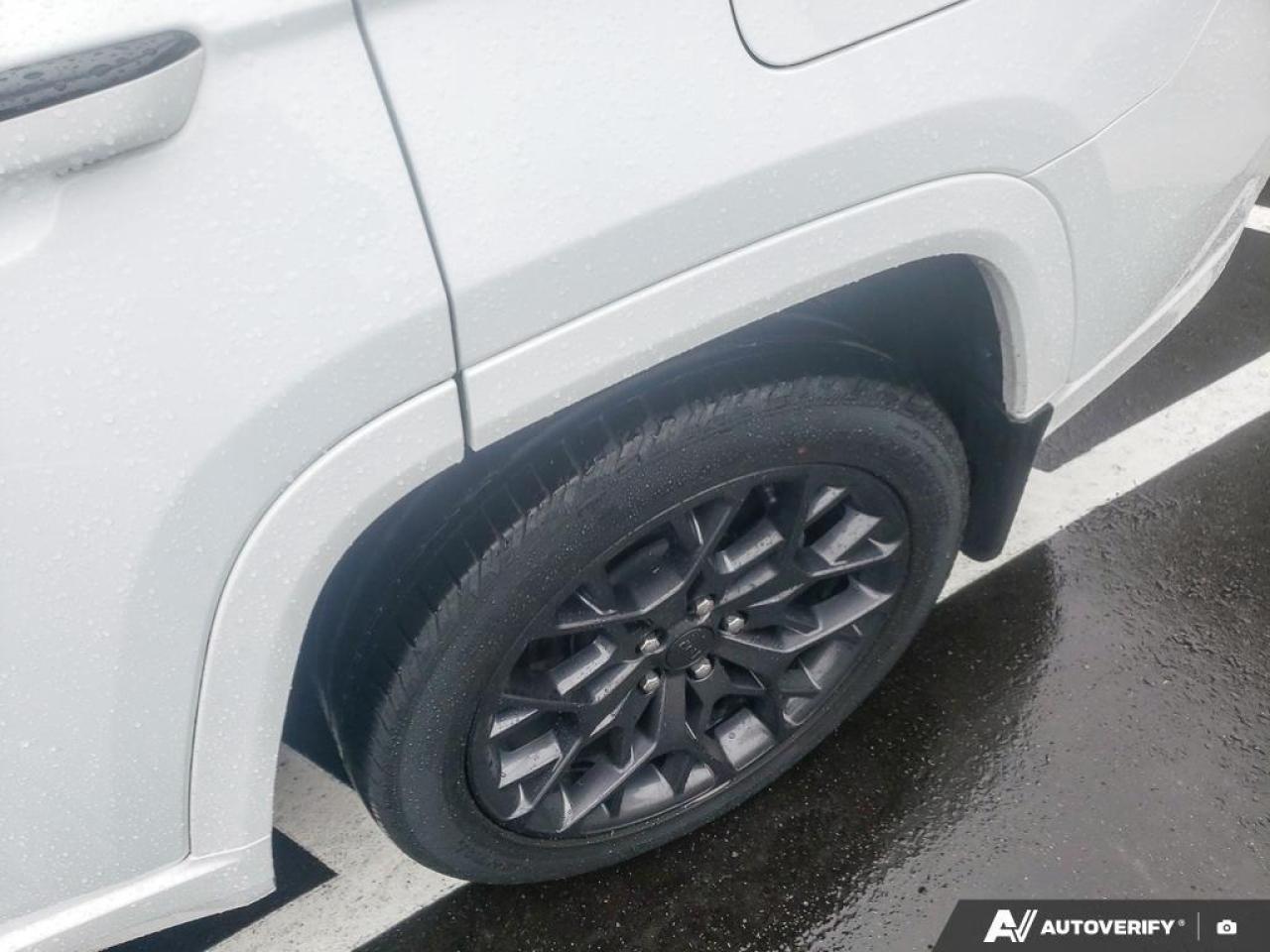 2024 Jeep Grand Cherokee L Summit 4dr 4x4 Photo