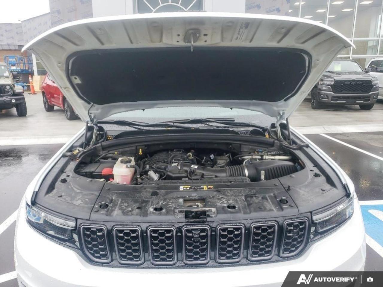 2024 Jeep Grand Cherokee L Summit 4dr 4x4 Photo