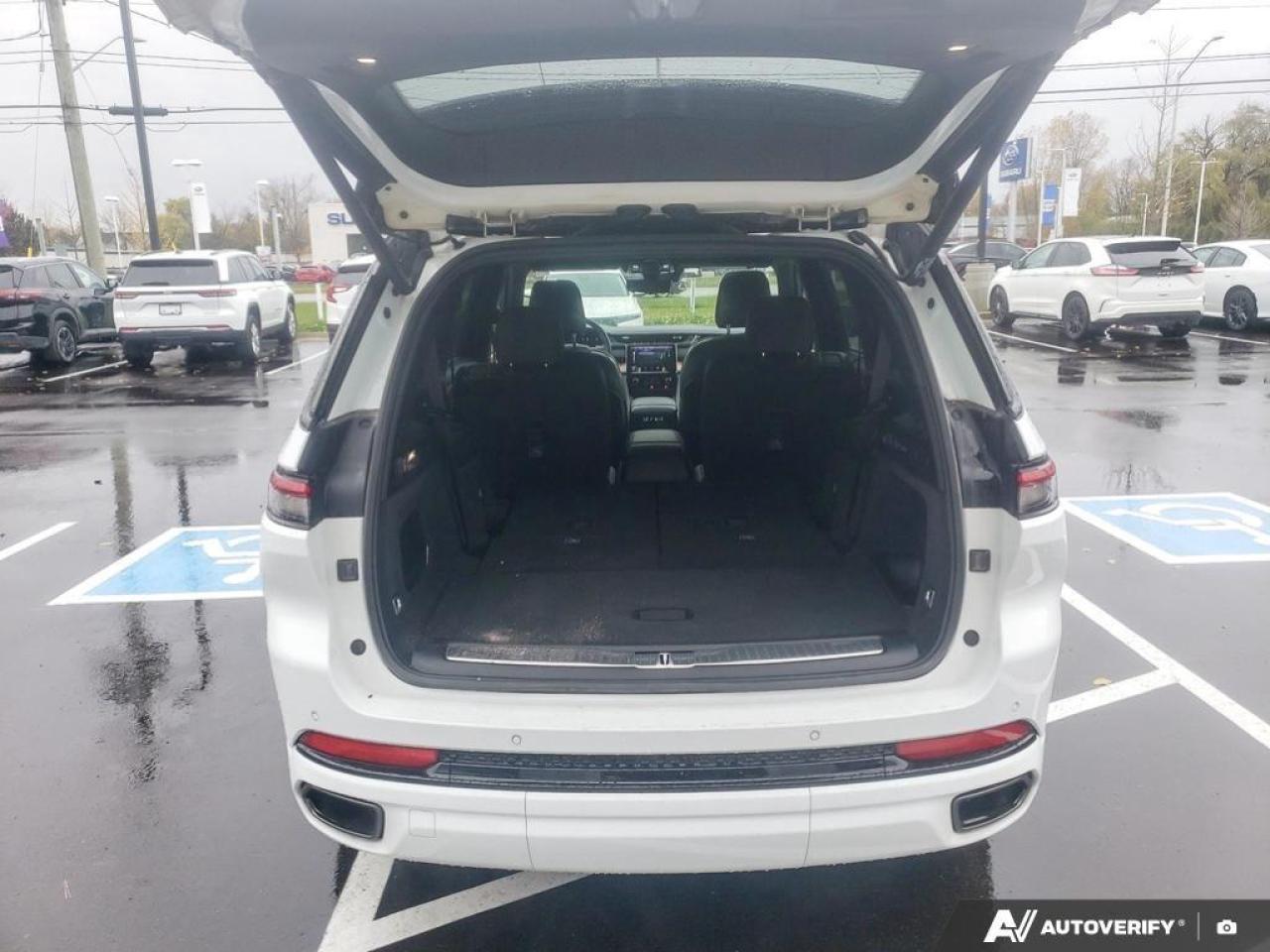 2024 Jeep Grand Cherokee L Summit 4dr 4x4 Photo