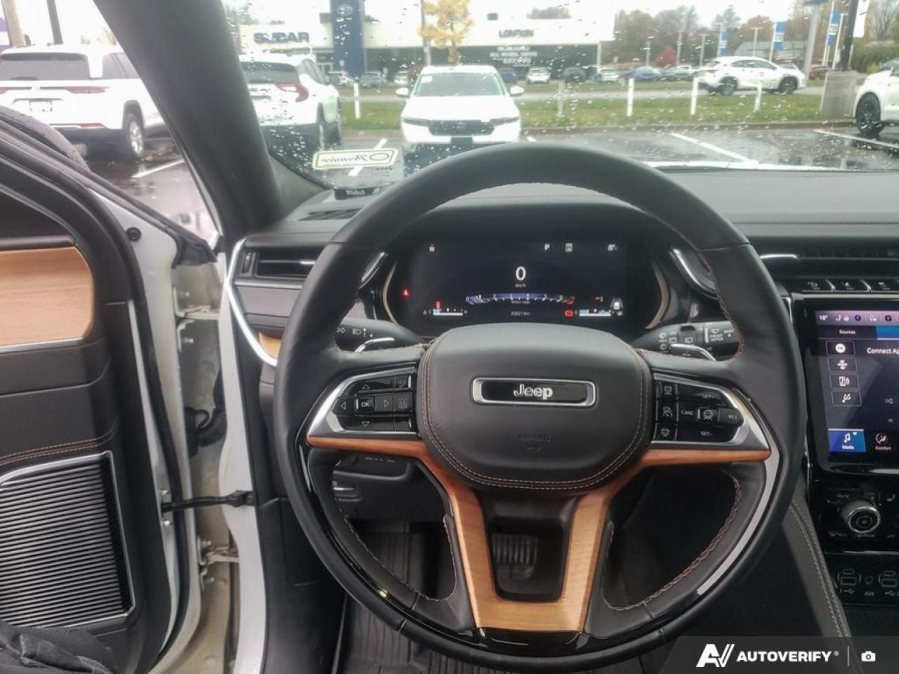 2024 Jeep Grand Cherokee L Summit 4dr 4x4 Photo