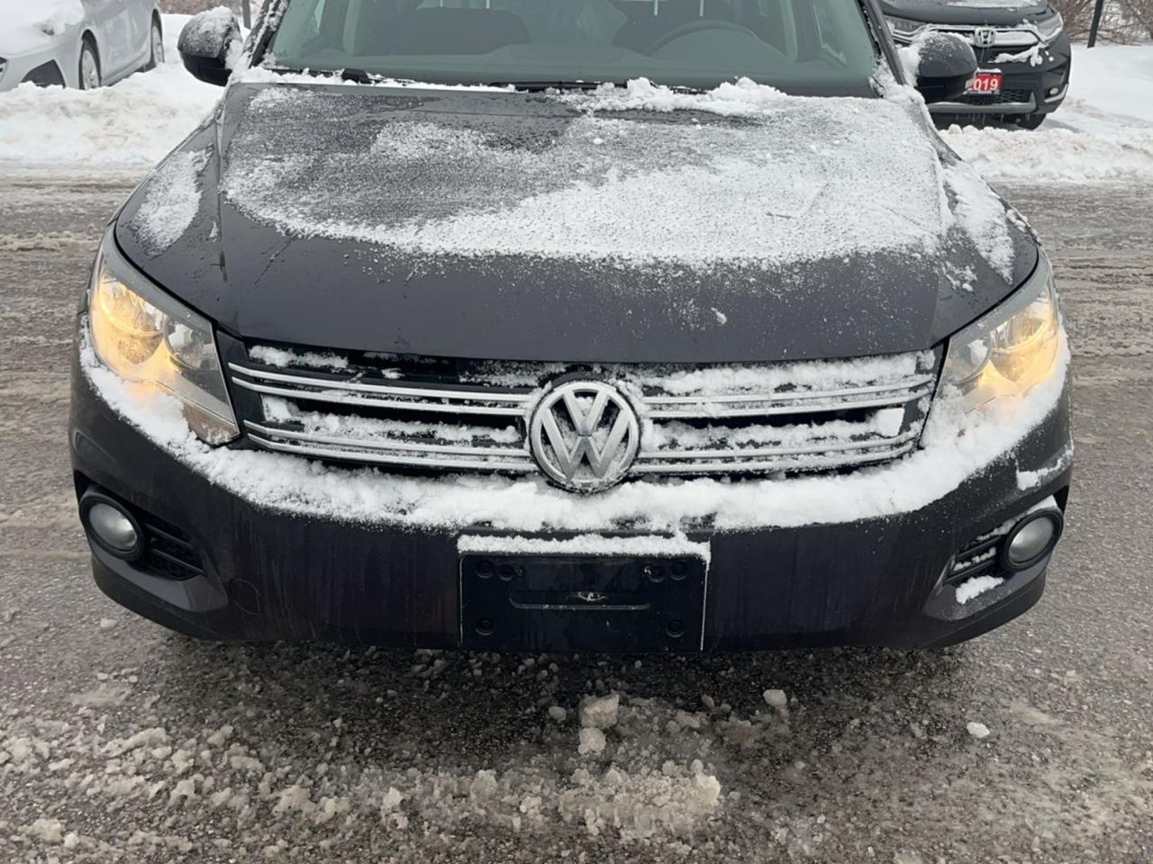 2016 Volkswagen Tiguan 4MOTION 4dr Auto Comfortline Photo2