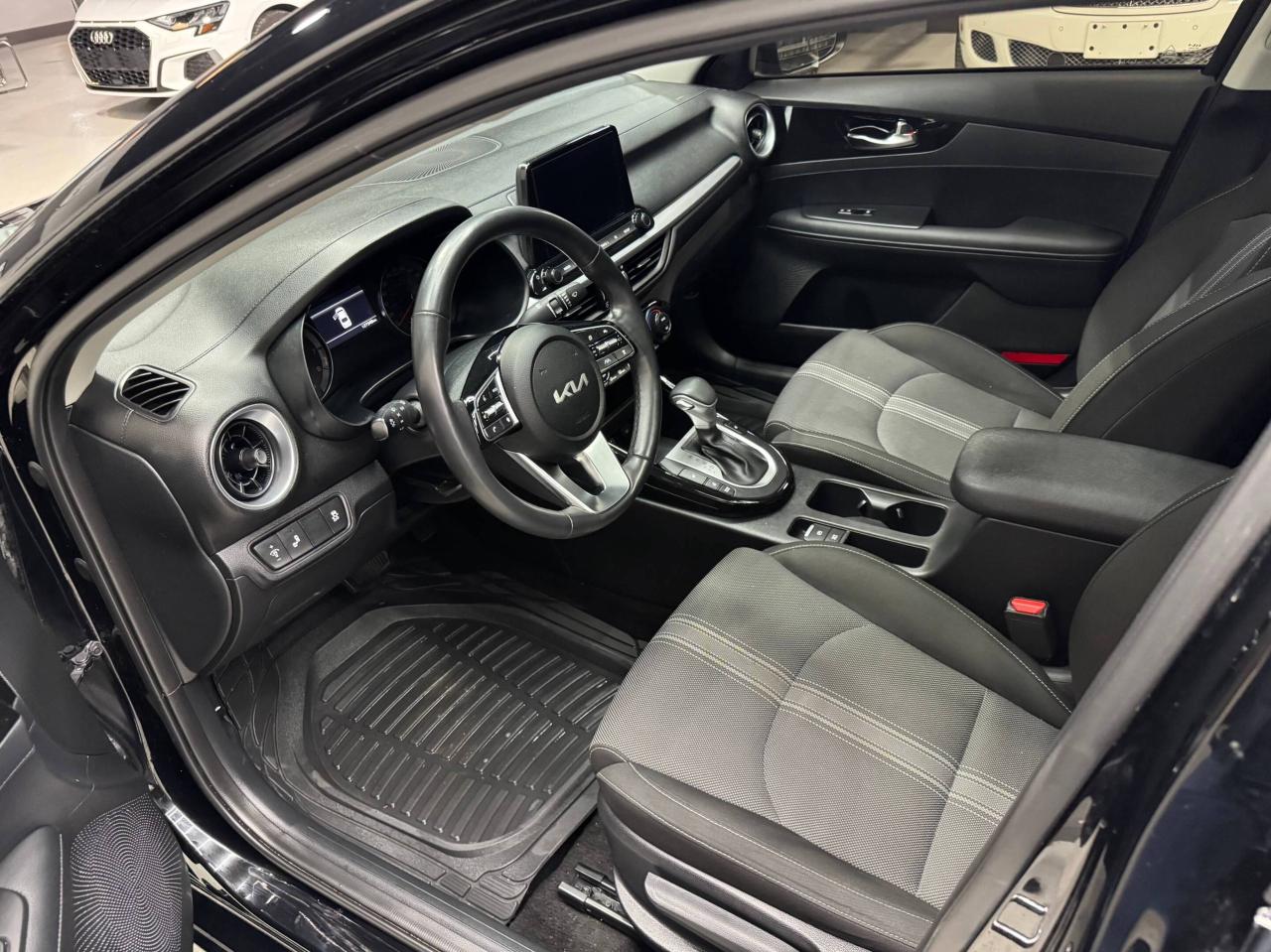 2024 Kia Forte EX Premium  Accident Free  One Owner  TWO Sets of Photo4