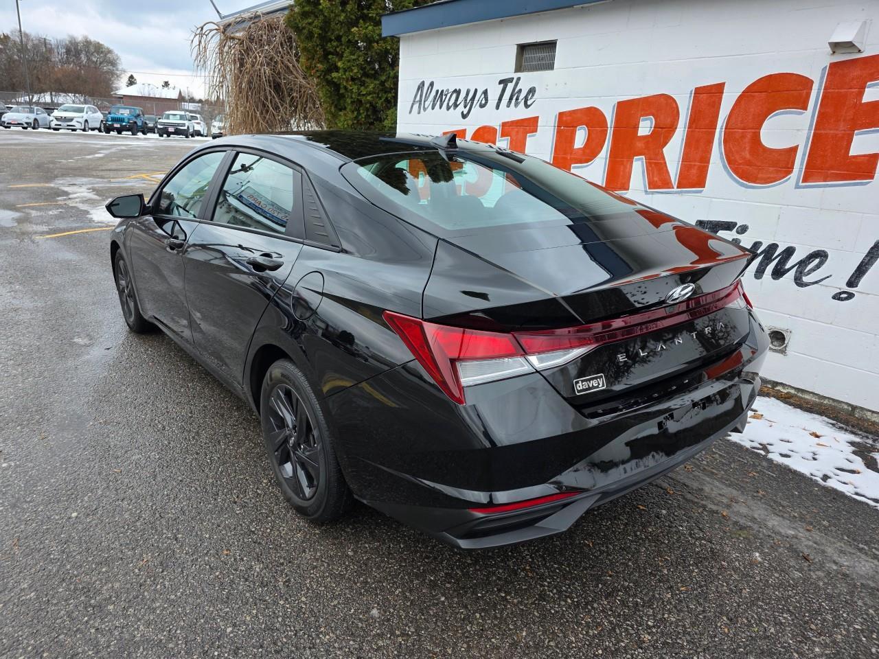 2022 Hyundai Elantra PREFERRED 4DR SEDAN Photo