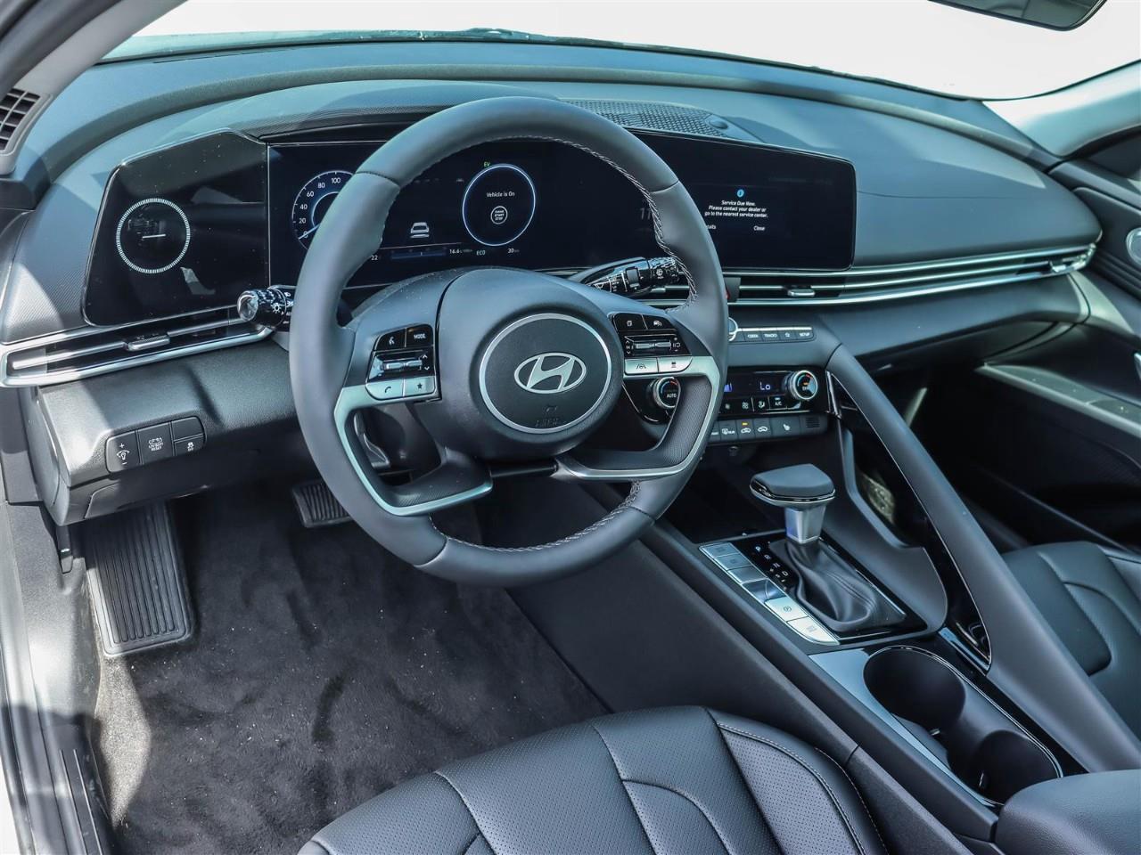 2025 Hyundai Elantra HEV Luxury 4dr Sedan Photo