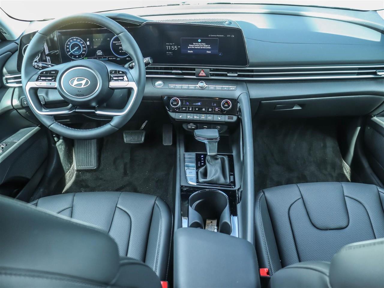 2025 Hyundai Elantra HEV Luxury 4dr Sedan Photo