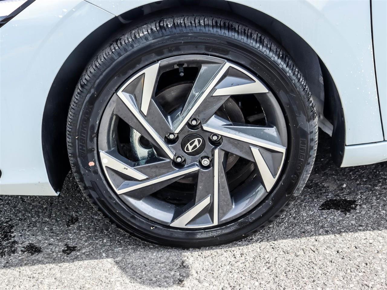 2025 Hyundai Elantra HEV Luxury 4dr Sedan Photo