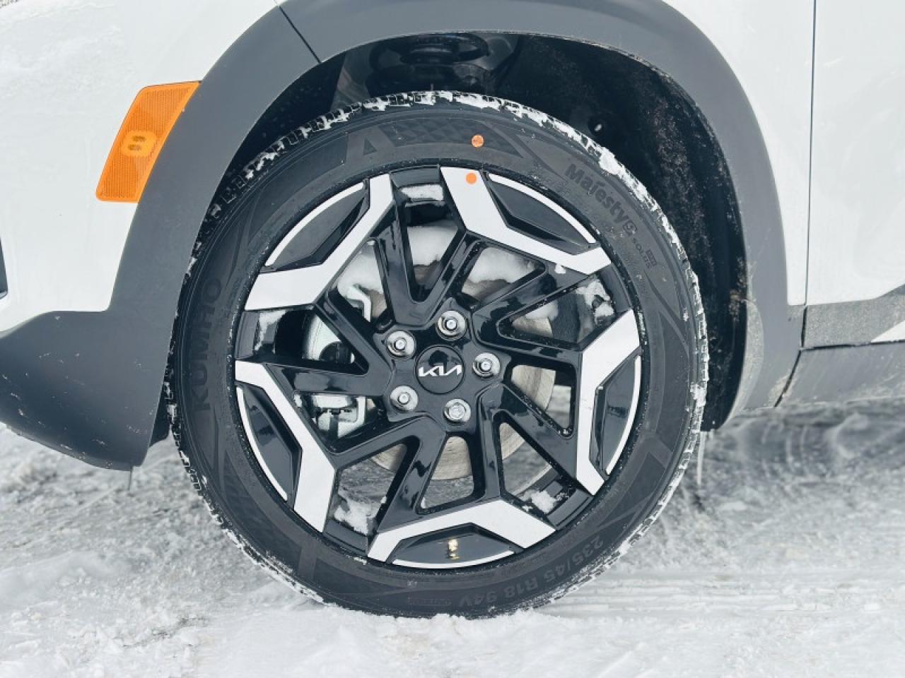 2026 Kia Seltos SX INTERIOR Photo