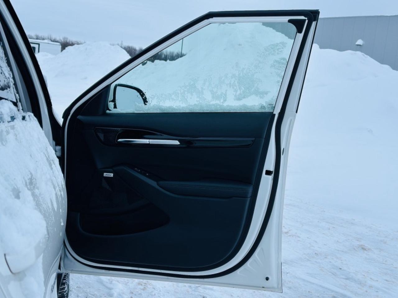 2026 Kia Seltos SX INTERIOR Photo