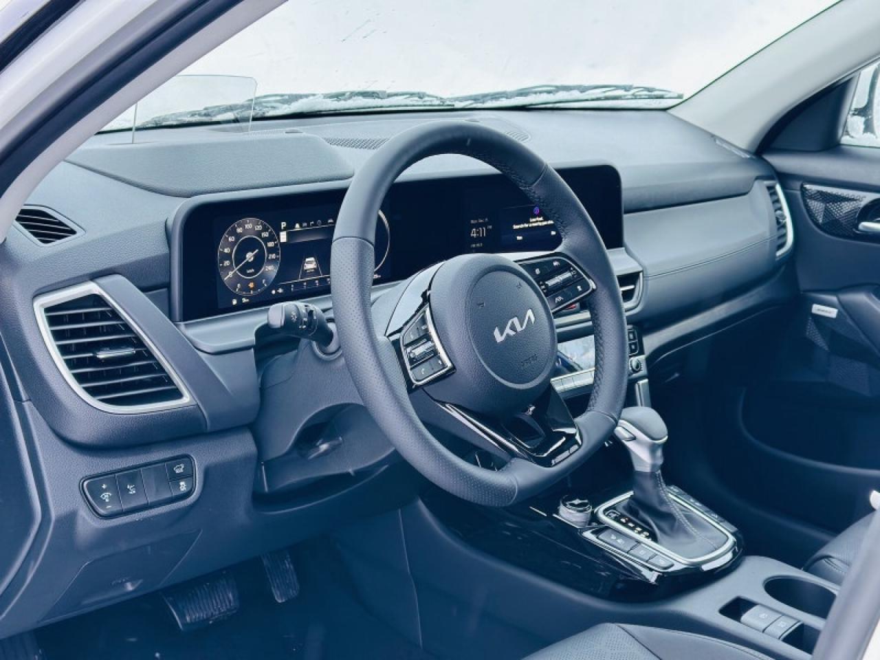 2026 Kia Seltos SX INTERIOR Photo