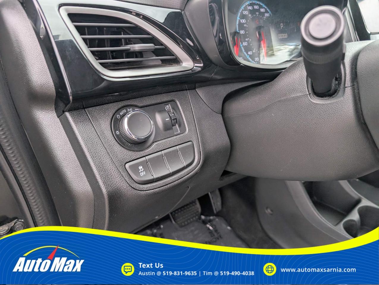 2021 Chevrolet Spark 1LT CVT 4dr Hatchback Photo