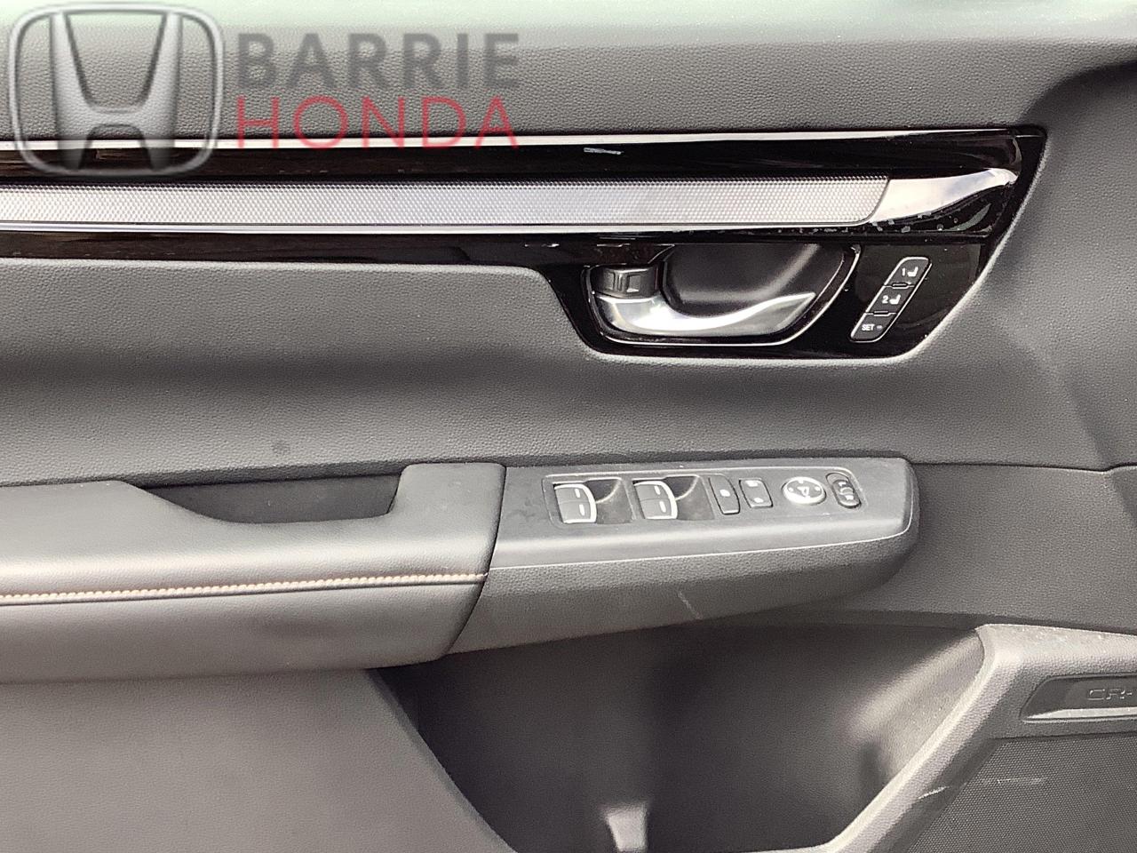 2025 Honda CR-V Hybrid Touring 4dr All-Wheel Drive Photo