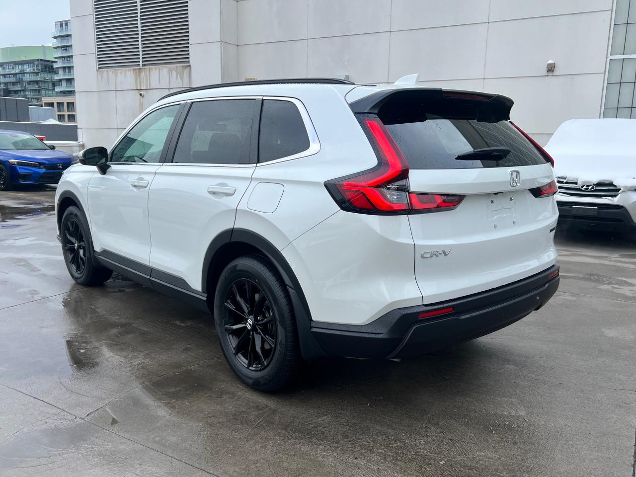 2023 Honda CR-V Sport-B 4dr All-Wheel Drive Photo4