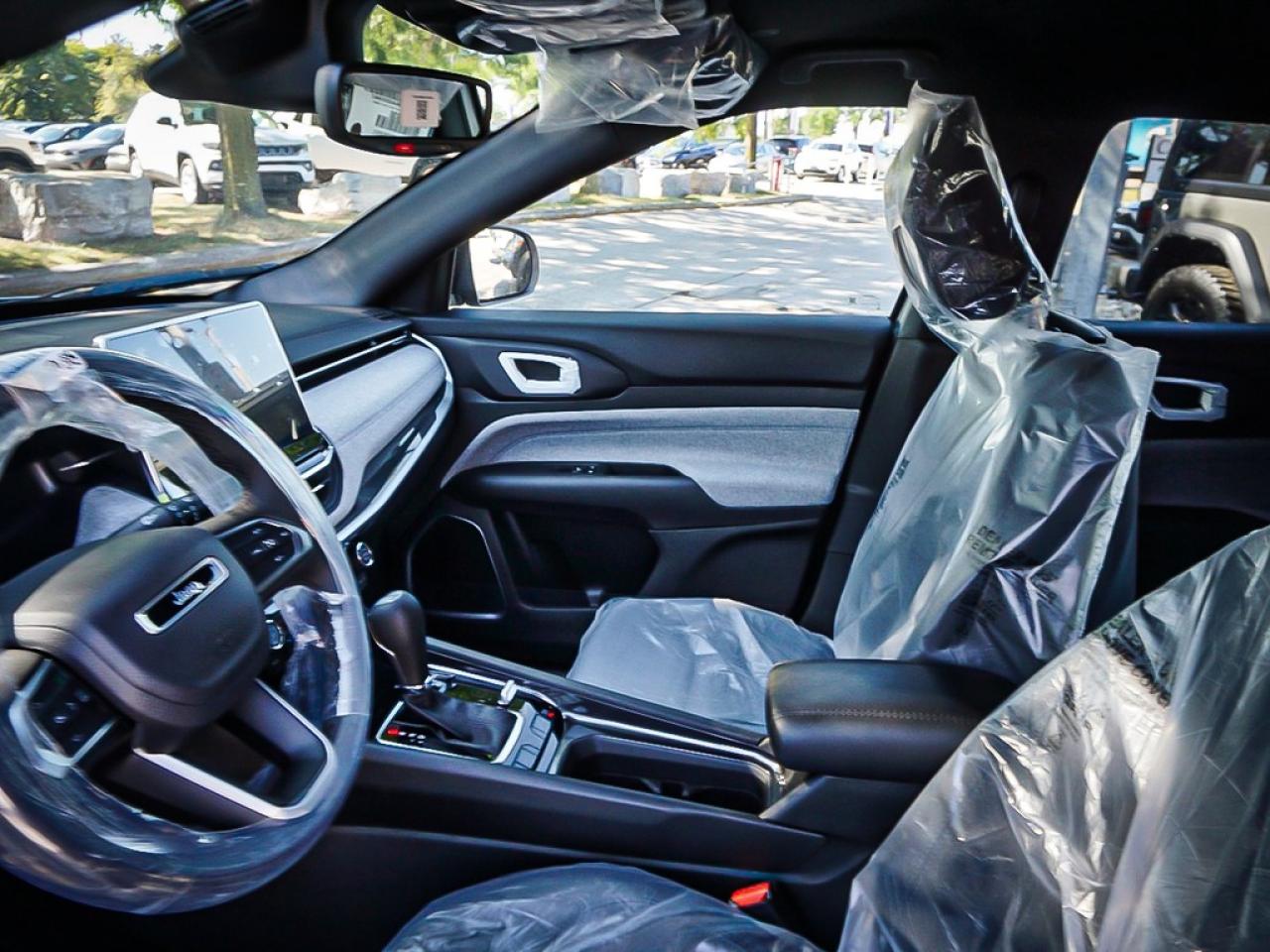 2025 Jeep Compass  Photo