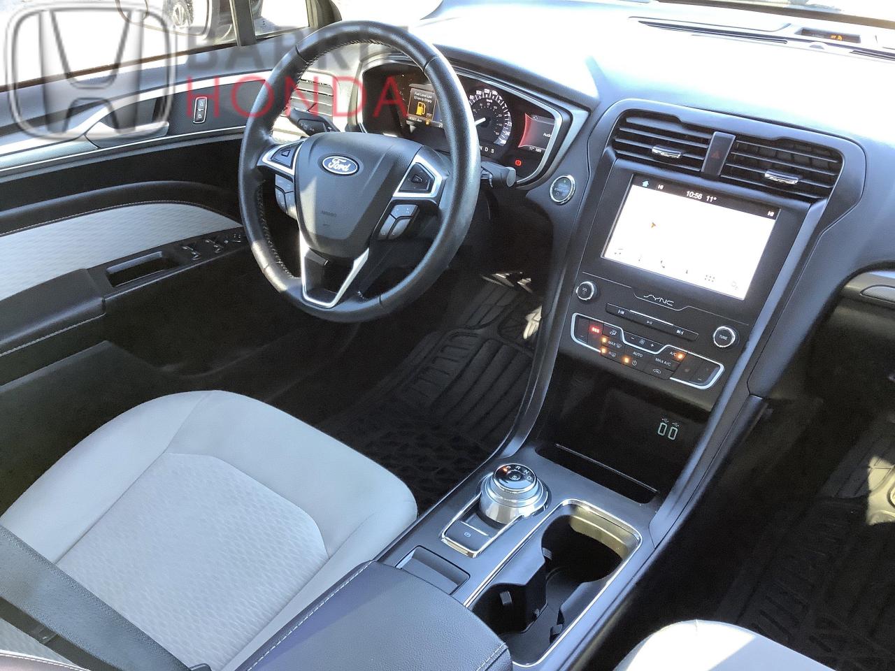 2019 Ford Fusion SE 4dr Front-wheel Drive Sedan Photo