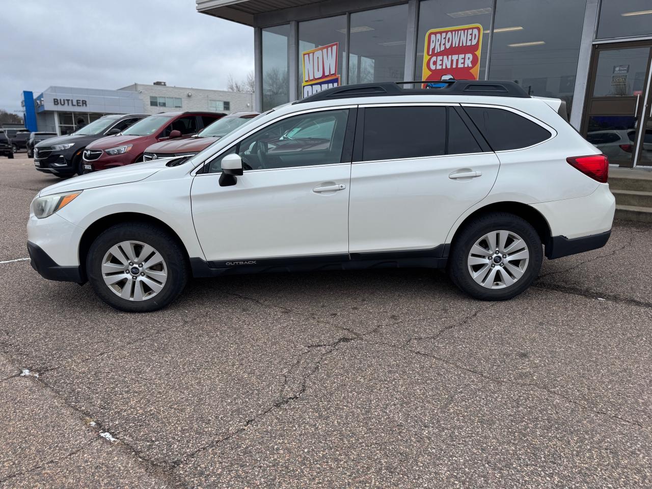 2015 Subaru Outback 2.5i (CVT) 4dr All-Wheel Drive Photo