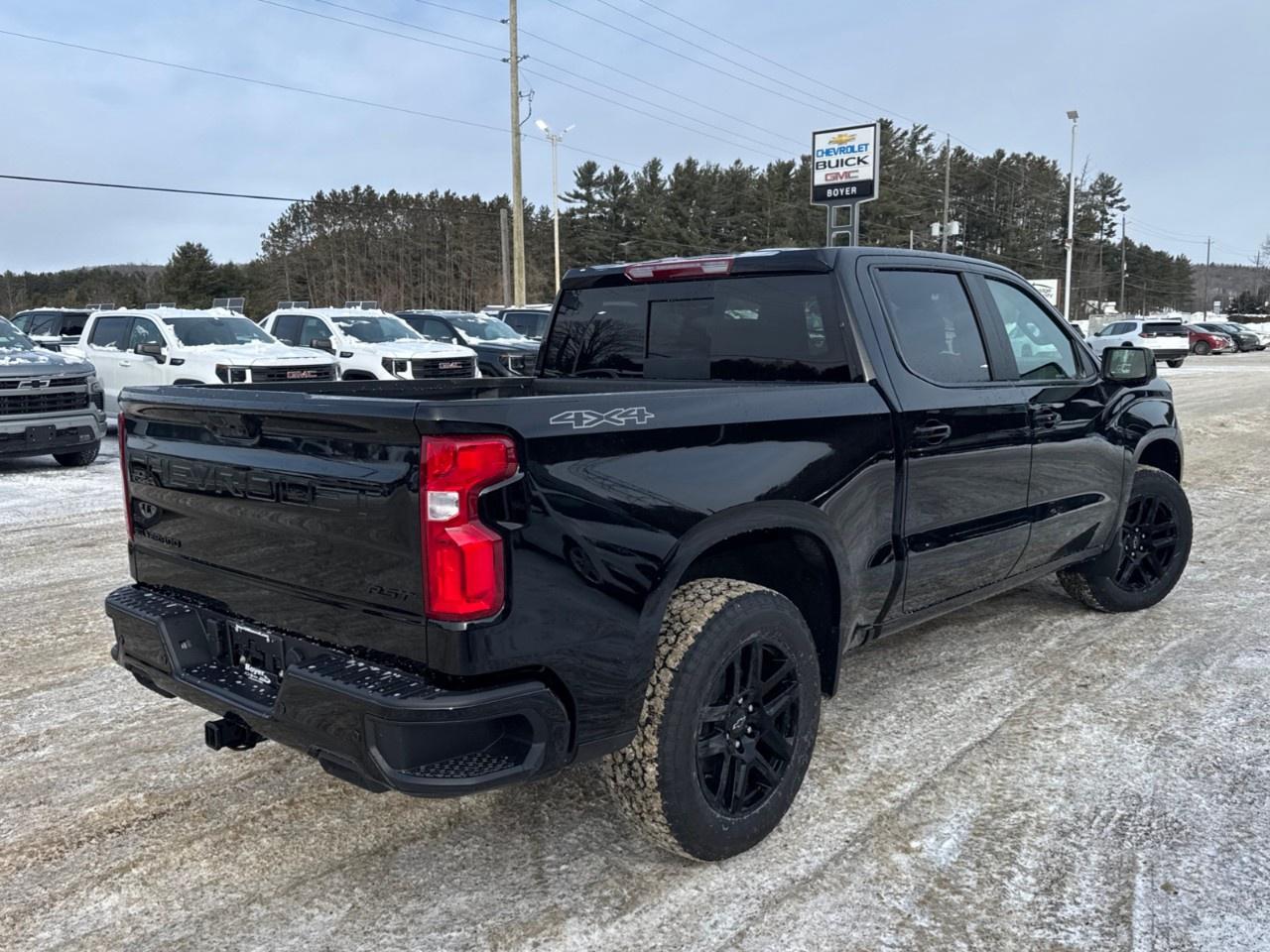 2026 Chevrolet Silverado 1500 Crew Cab Short Box 4-Wheel Drive RST Photo4