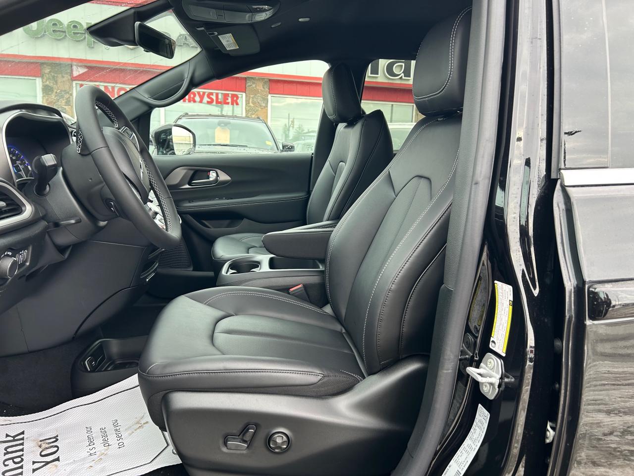 2026 Chrysler Grand Caravan SXT Front-Wheel Drive Passenger Van Photo